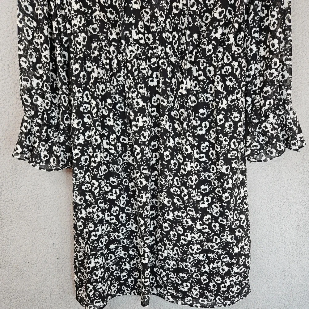 J. Crew Mercantile Dress Sz S Black & White Floral Ruffle Wrist Adjustable